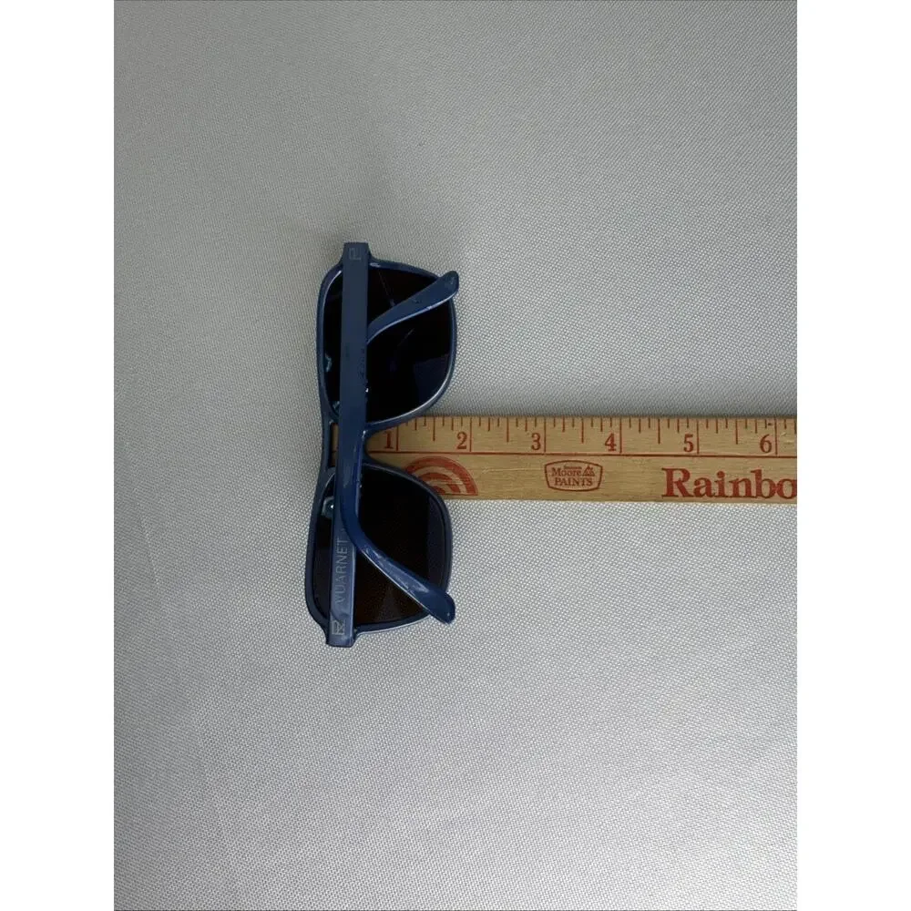 Vuarnet scratches find brand